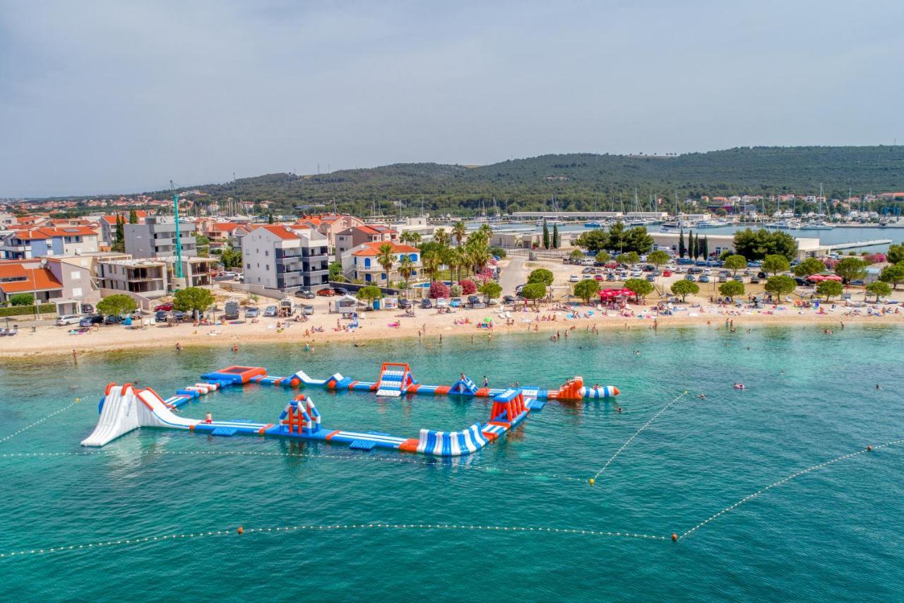 Luxury Apartments Monika Near The Sea With Private Parking Бибинє Екстер'єр фото