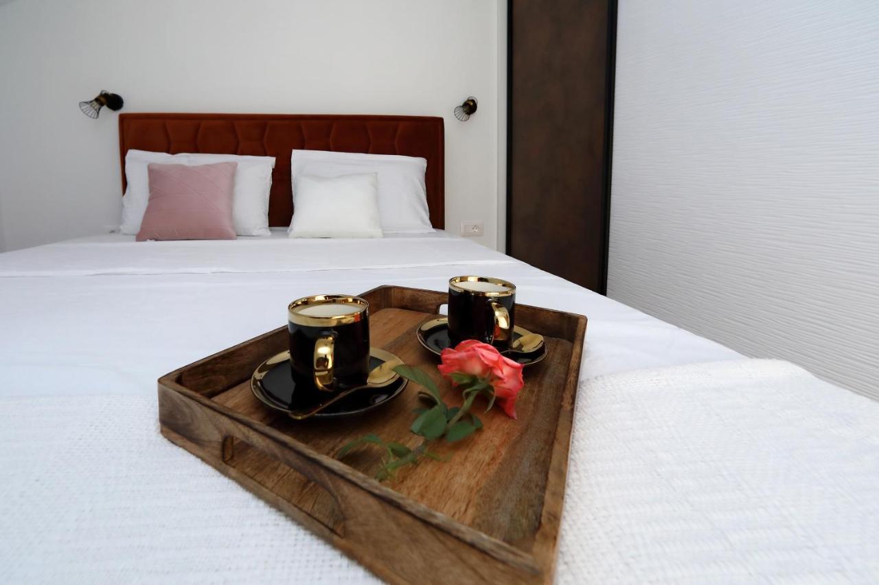 Luxury Apartments Monika Near The Sea With Private Parking Бибинє Екстер'єр фото